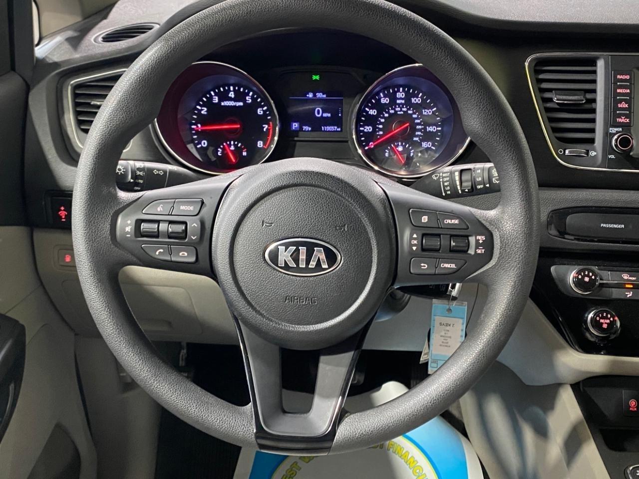 Kia Sedona LX 2019