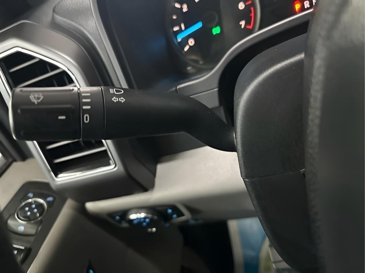 Ford F-150 XLT SuperCrew 4WD 2019