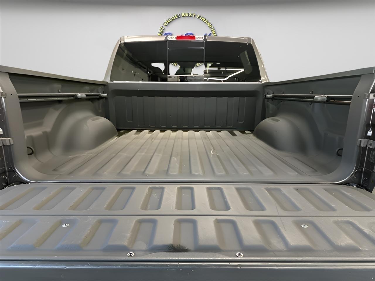 RAM 1500 Big Horn Crew Cab SWB 4WD 2023