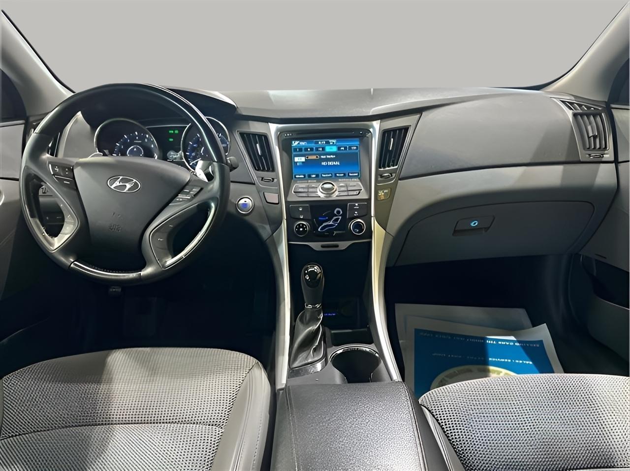Hyundai Sonata SE 4D Sedan 2.4 2013
