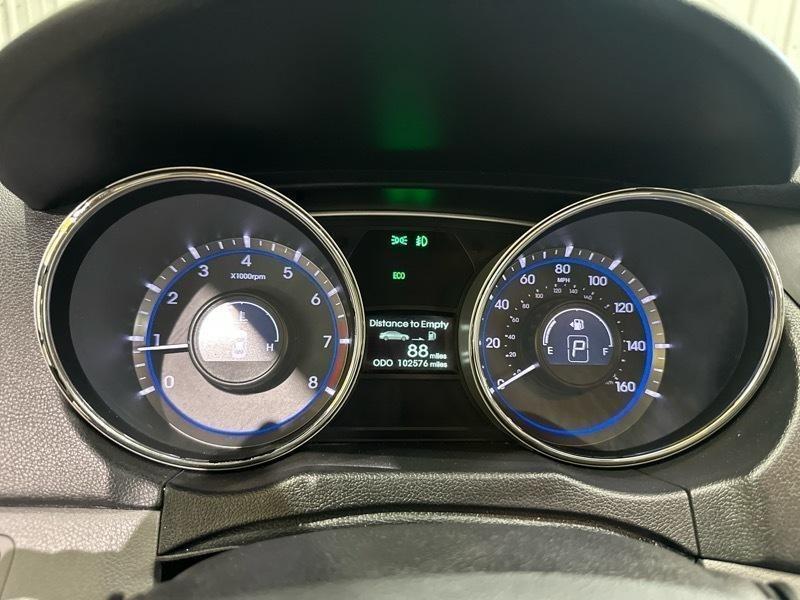 Hyundai Sonata SE 4D Sedan 2.4 2013