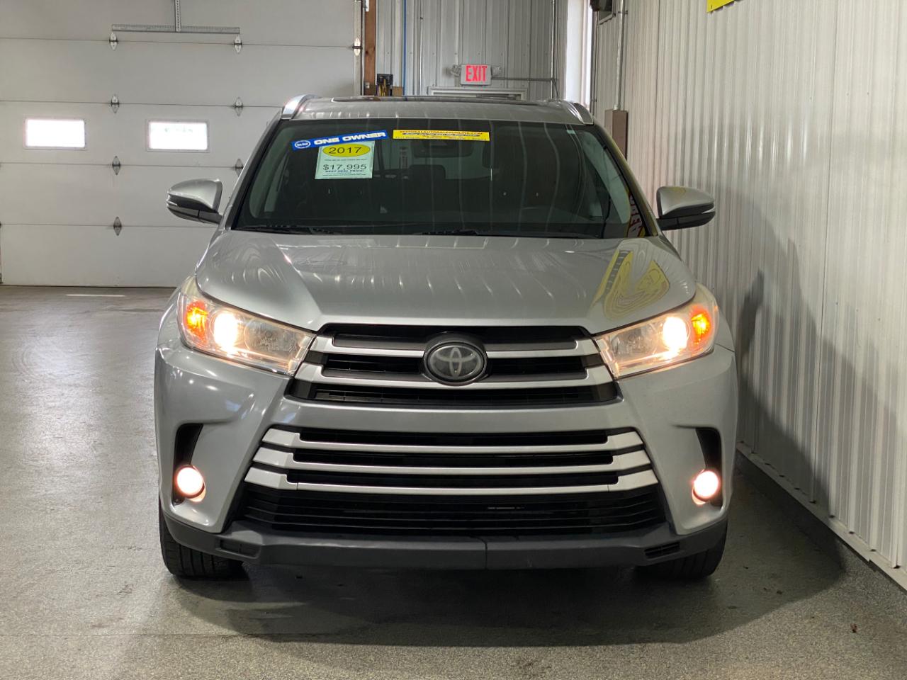 Toyota Highlander XLE AWD V6 2017