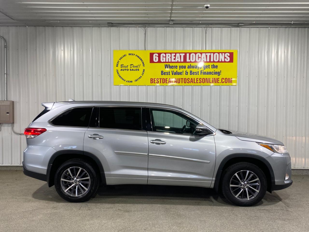 Toyota Highlander XLE AWD V6 2017