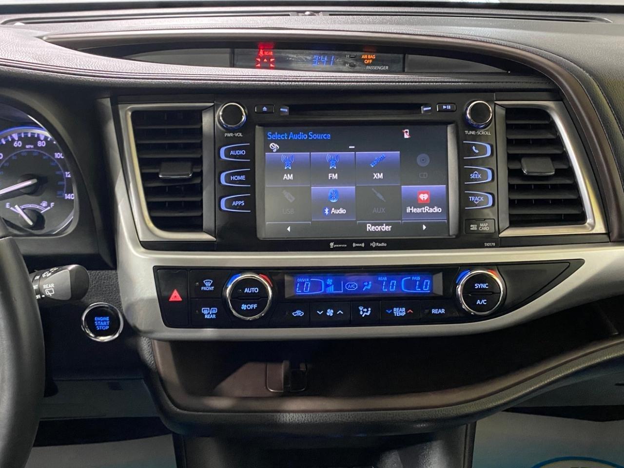 Toyota Highlander XLE AWD V6 2017