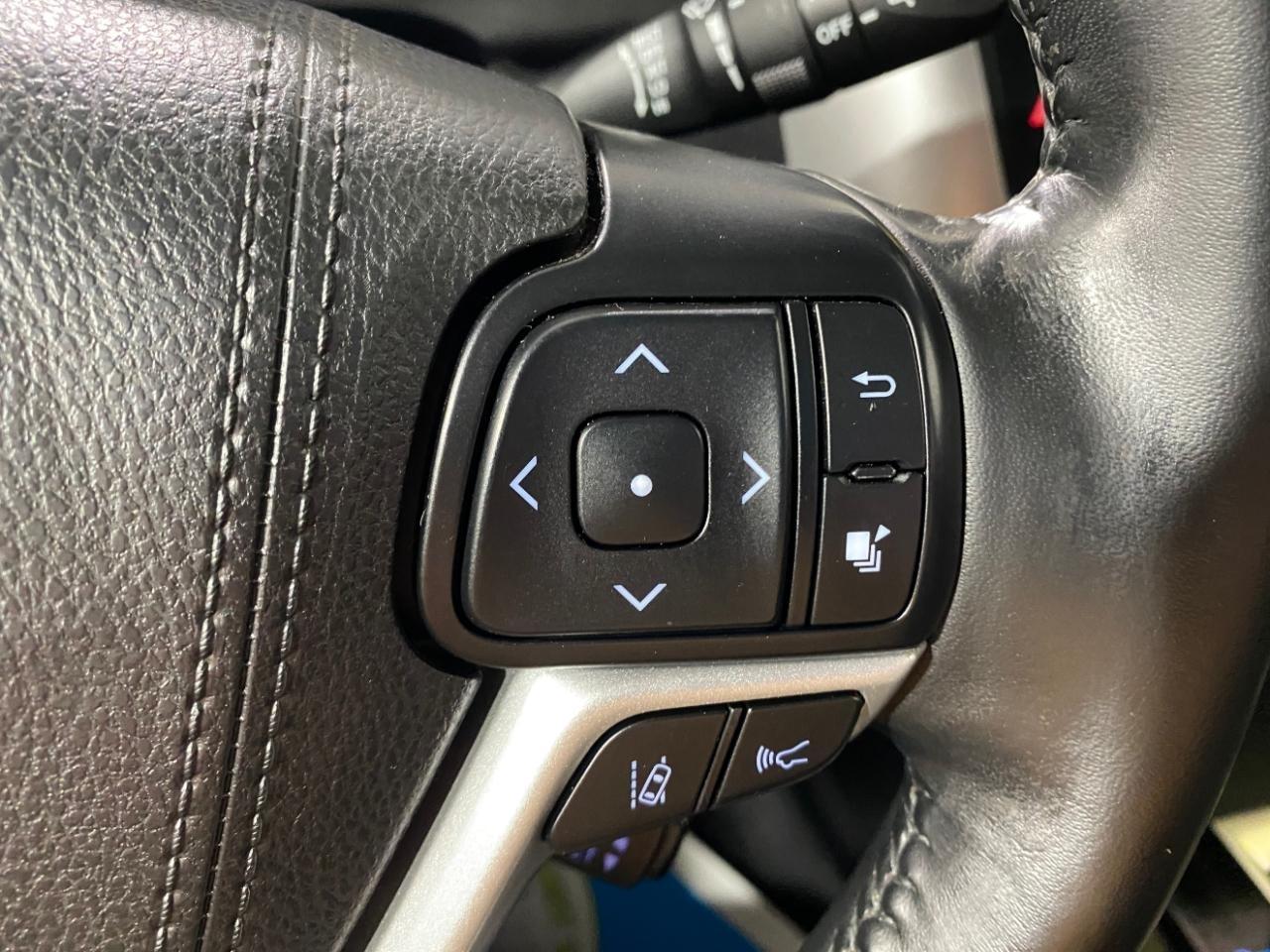 Toyota Highlander XLE AWD V6 2017
