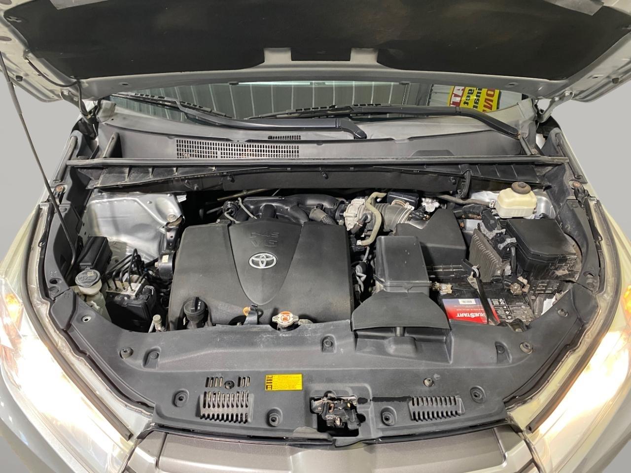 Toyota Highlander XLE AWD V6 2017