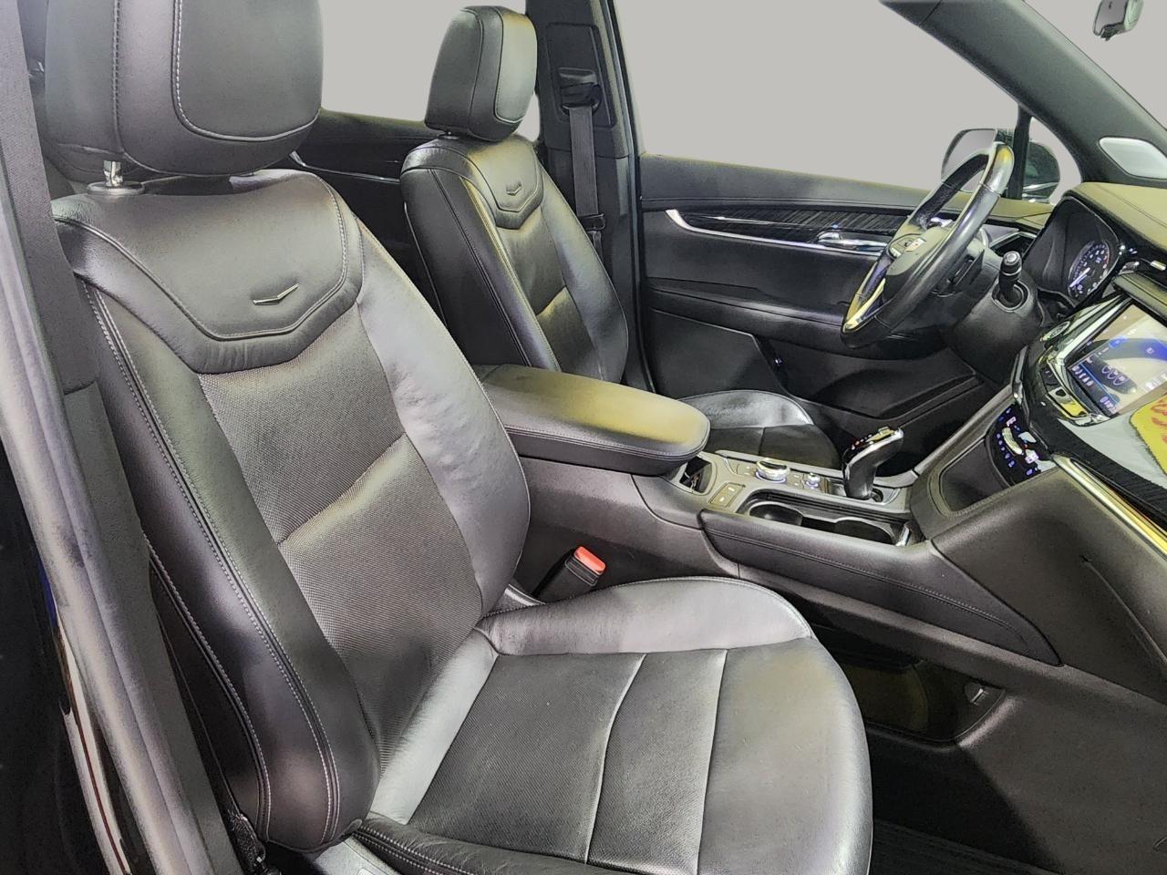 Cadillac XT6  2020