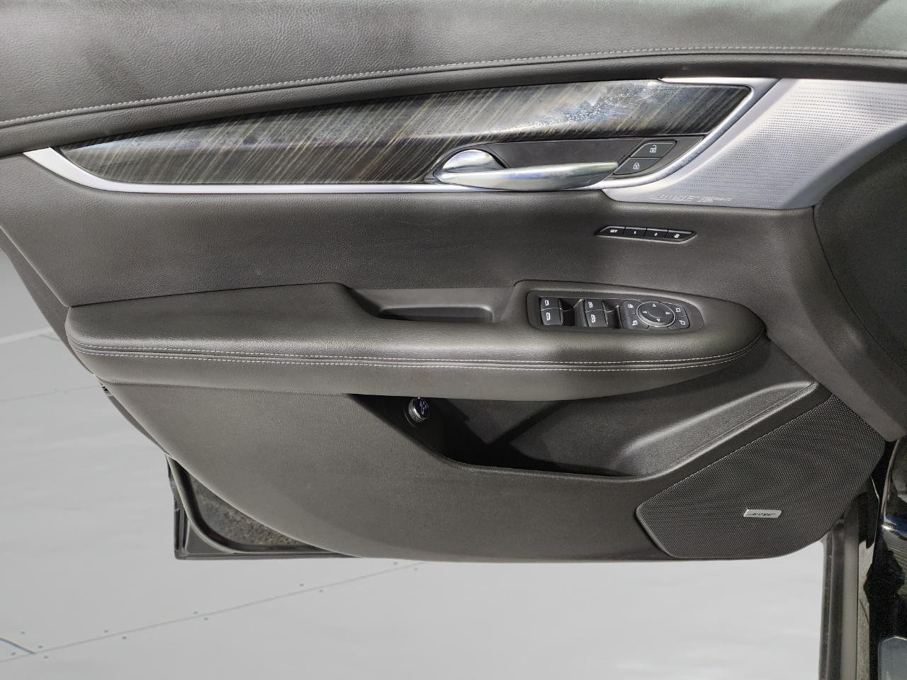 Cadillac XT6  2020