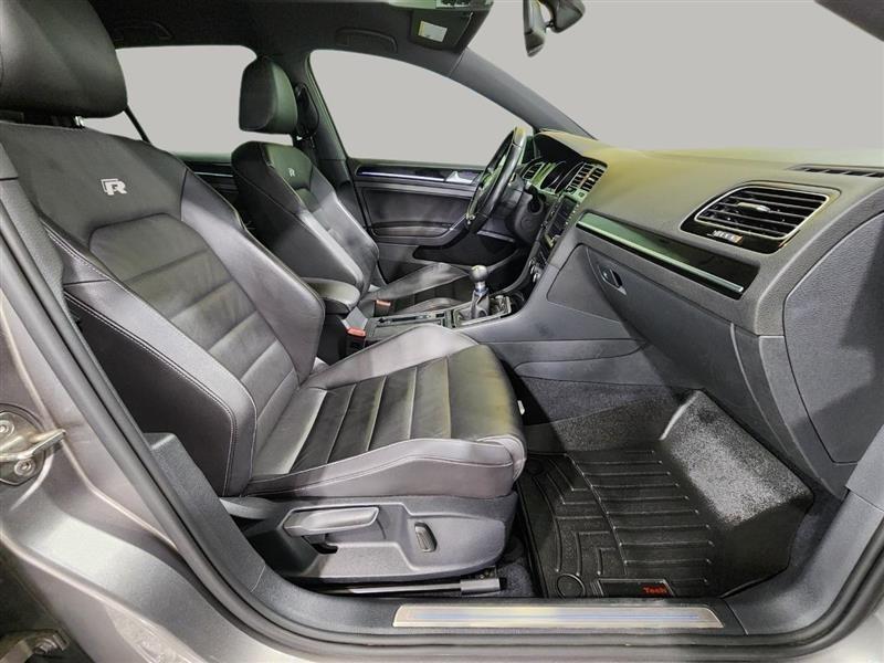 Volkswagen Golf R  2016