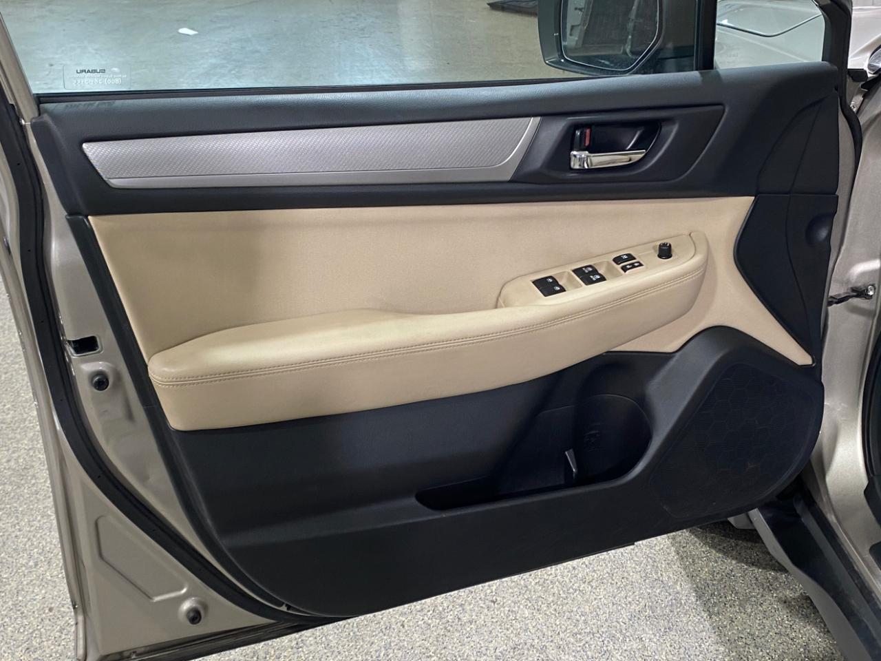 Subaru Outback 2.5i Premium 2016