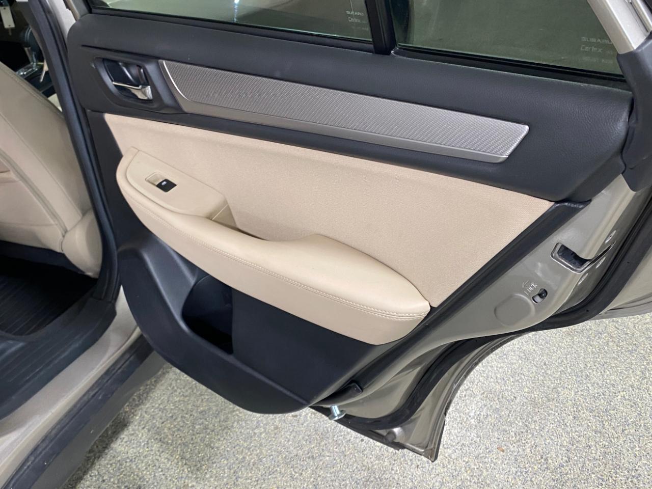 Subaru Outback 2.5i Premium 2016