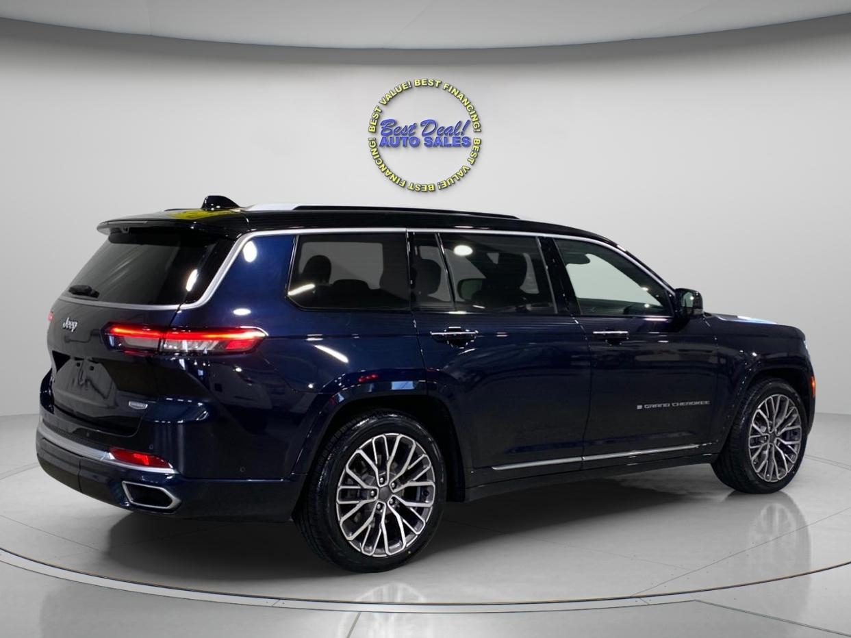 Jeep Grand Cherokee L Summit 4WD 2023