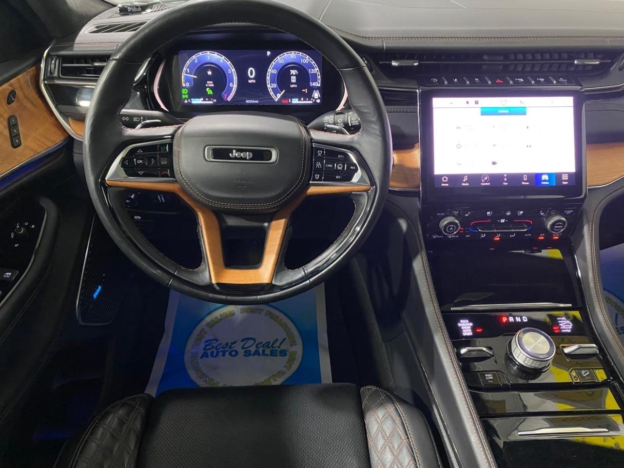 Jeep Grand Cherokee L Summit 4WD 2023