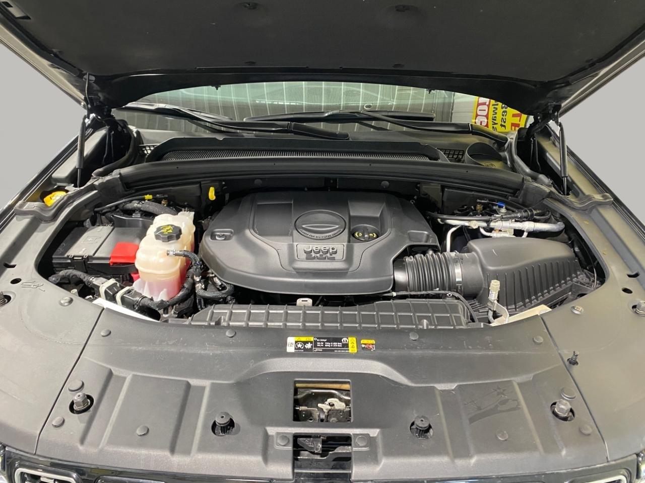 Jeep Grand Cherokee L Summit 4WD 2023