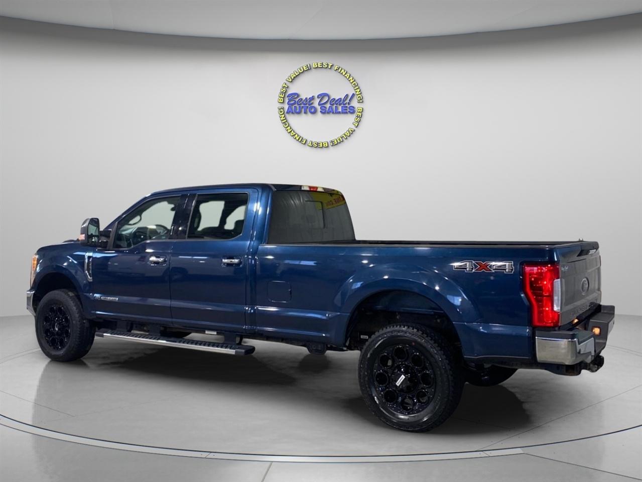 Ford F-250 SD XLT Crew Cab Long Bed 4WD 2017