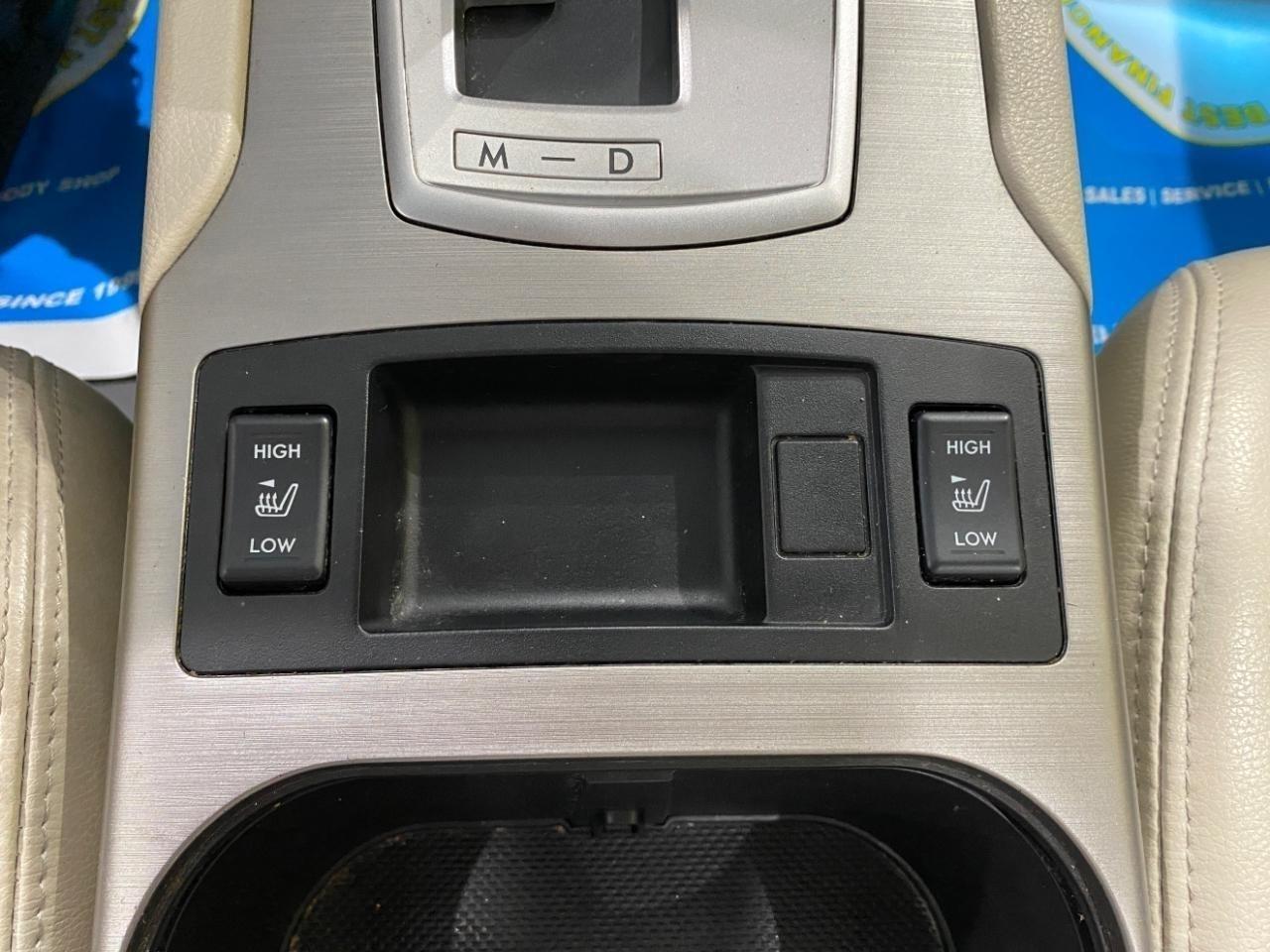 Subaru Legacy 2.5i Limited 2011