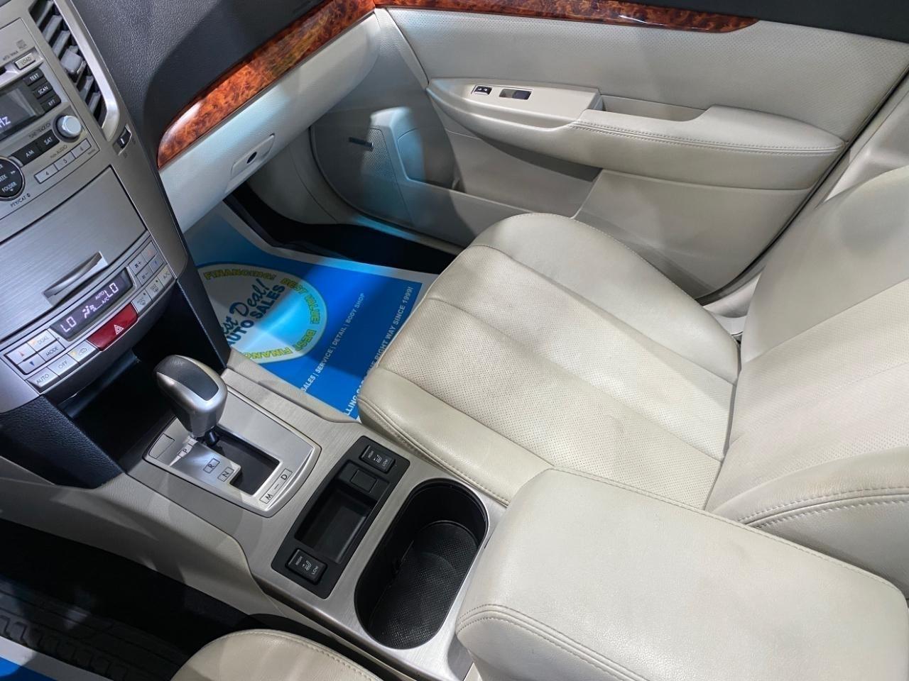 Subaru Legacy 2.5i Limited 2011