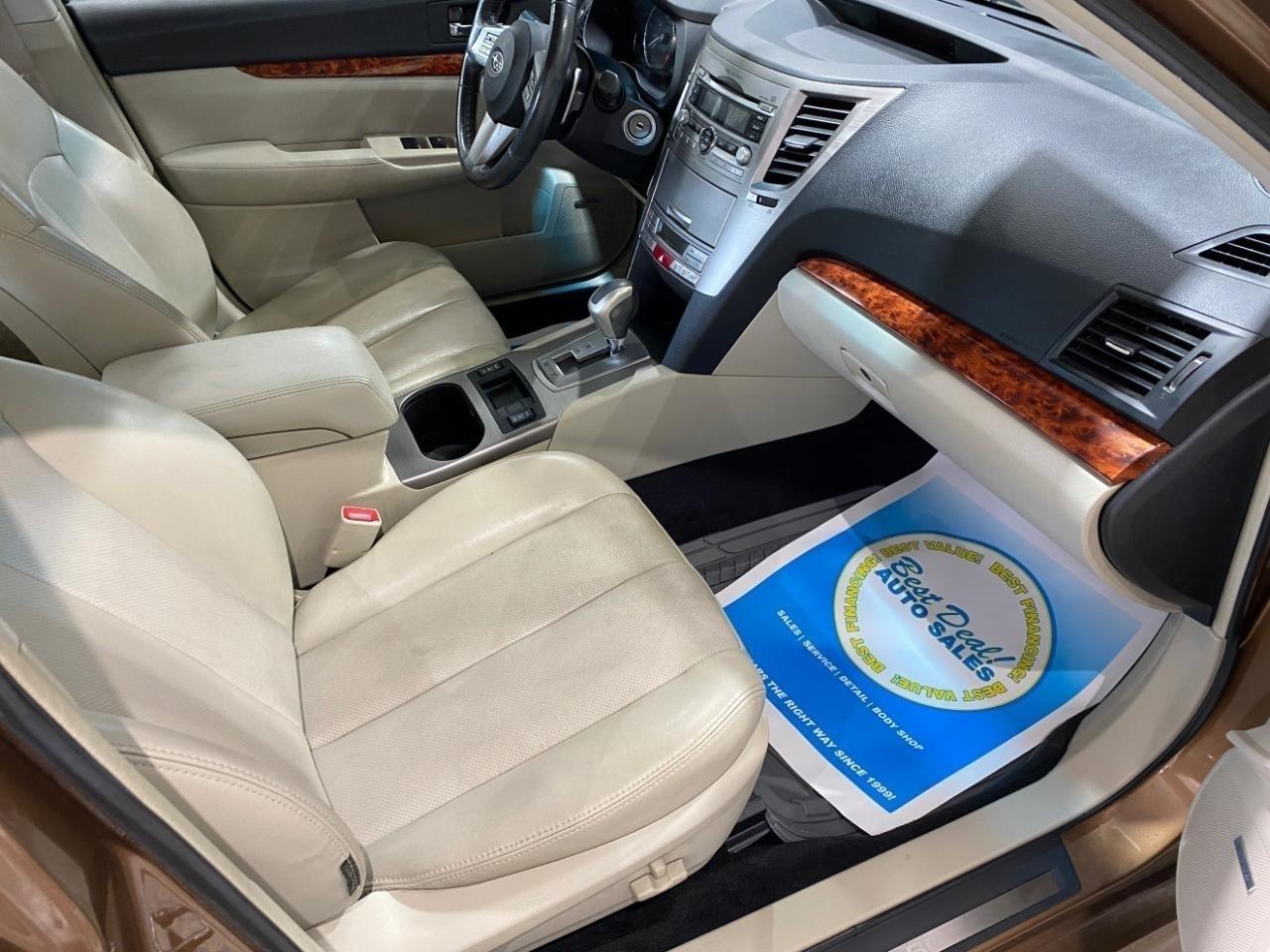Subaru Legacy 2.5i Limited 2011