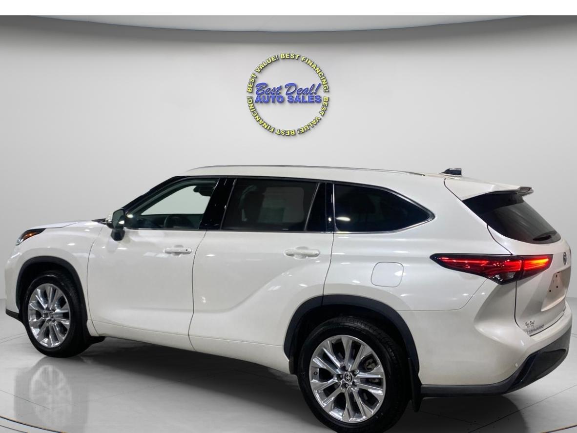 Toyota Highlander Limited AWD V6 2021