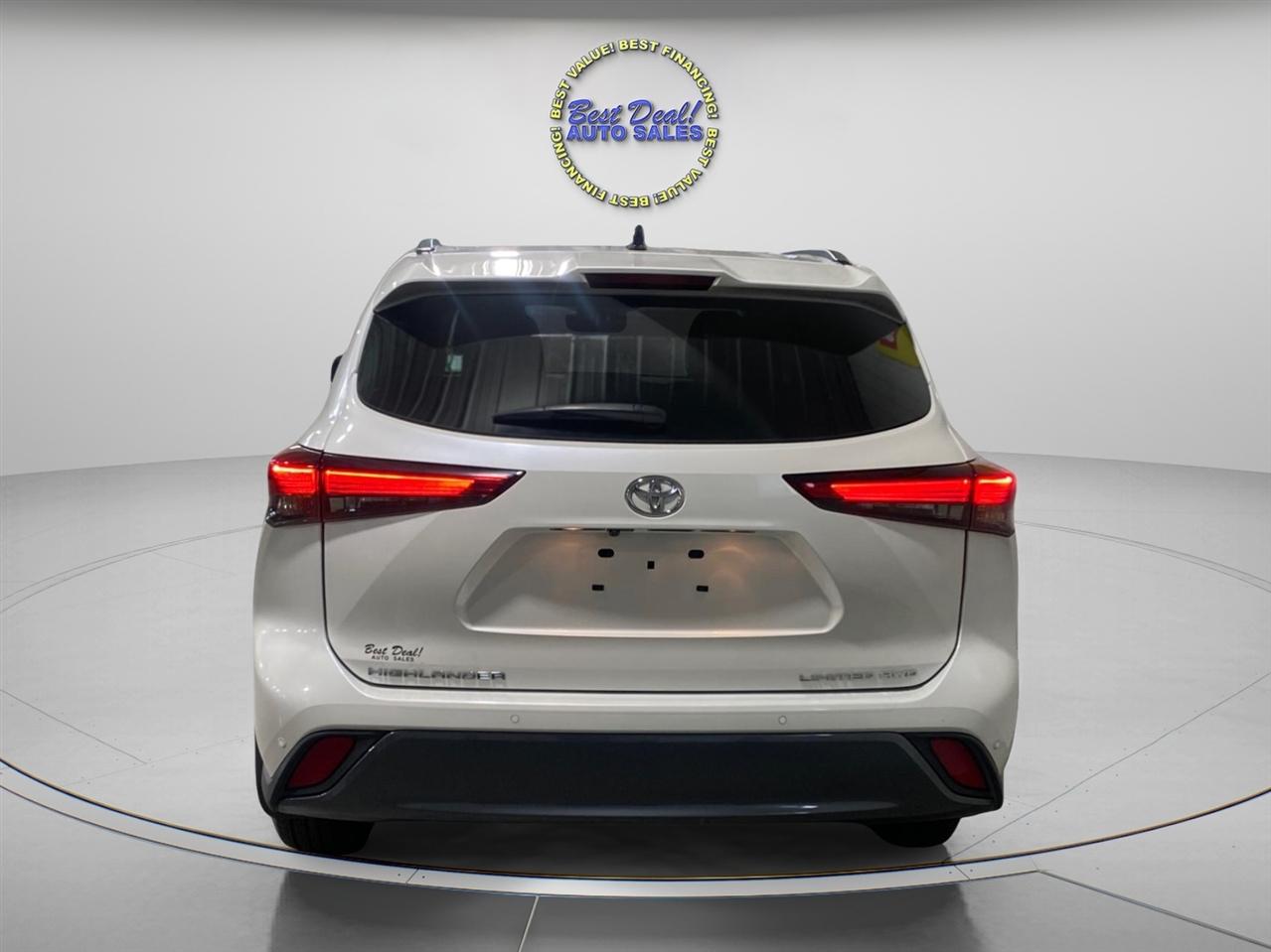 Toyota Highlander Limited AWD V6 2021