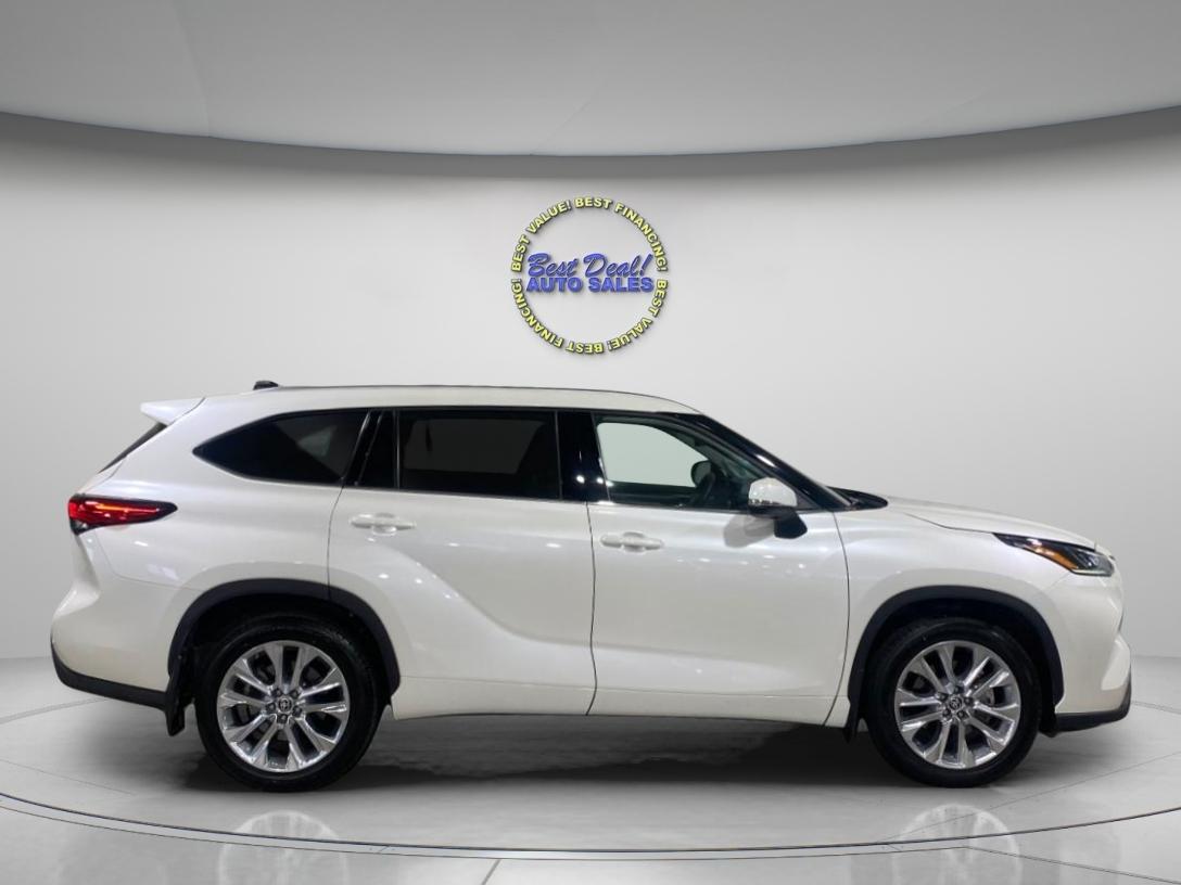 Toyota Highlander Limited AWD V6 2021