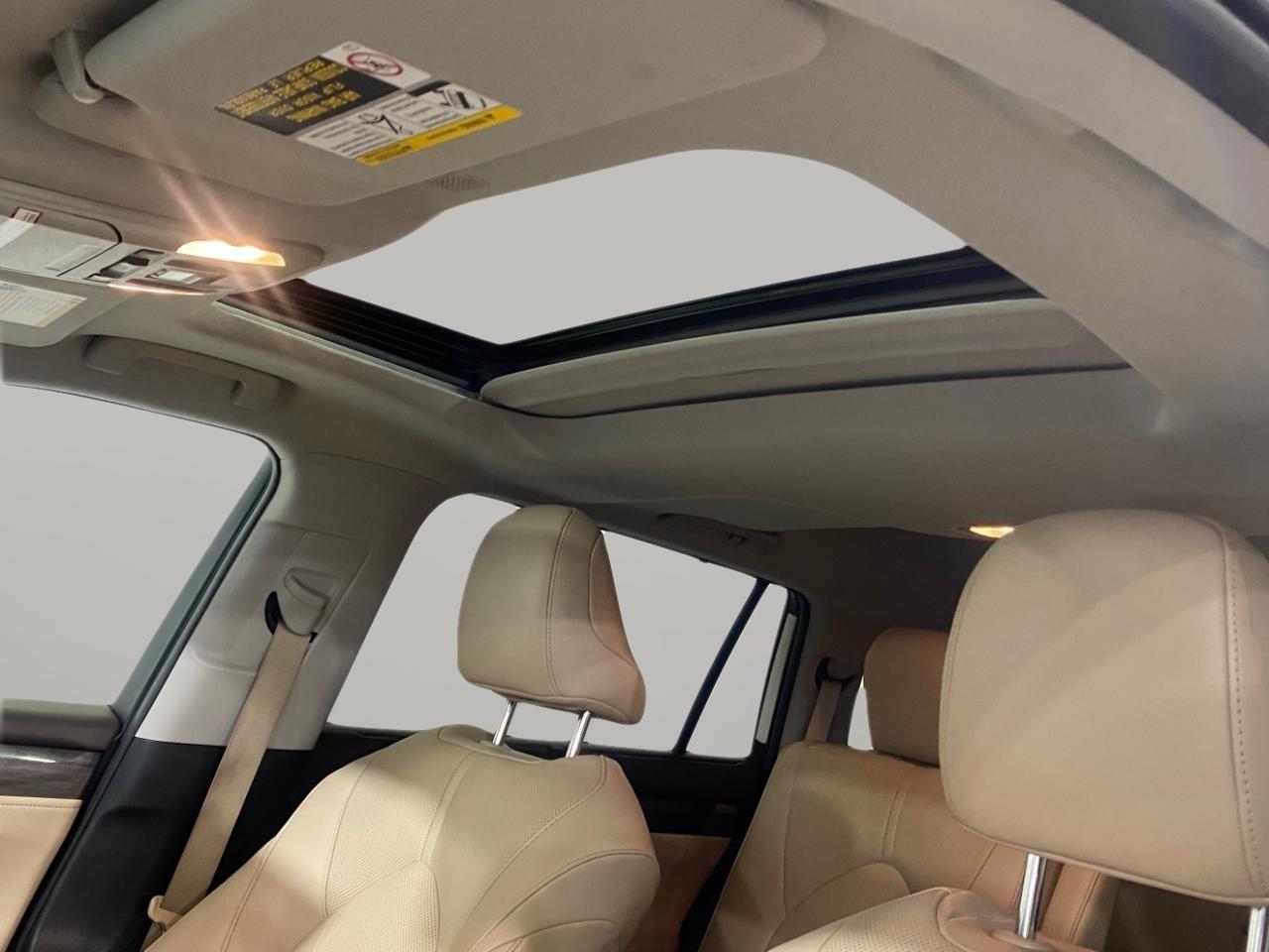 Toyota Highlander Limited AWD V6 2021