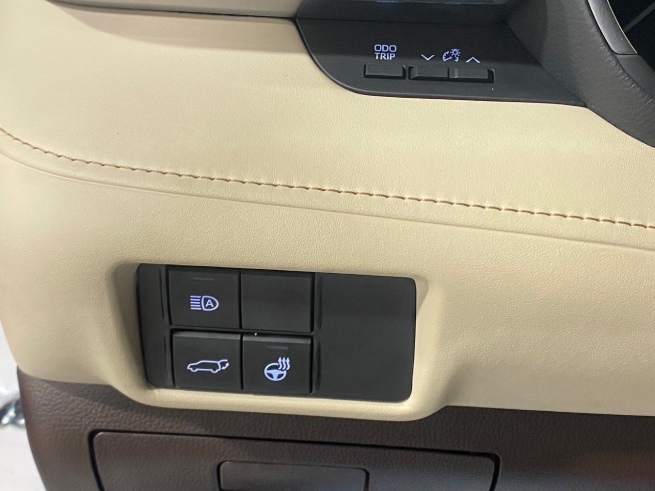 Toyota Highlander Limited AWD V6 2021