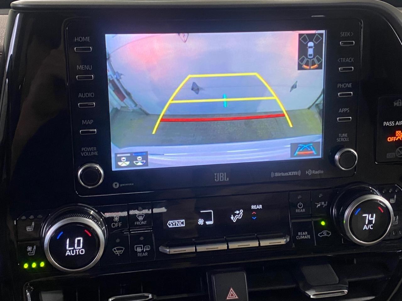 Toyota Highlander Limited AWD V6 2021