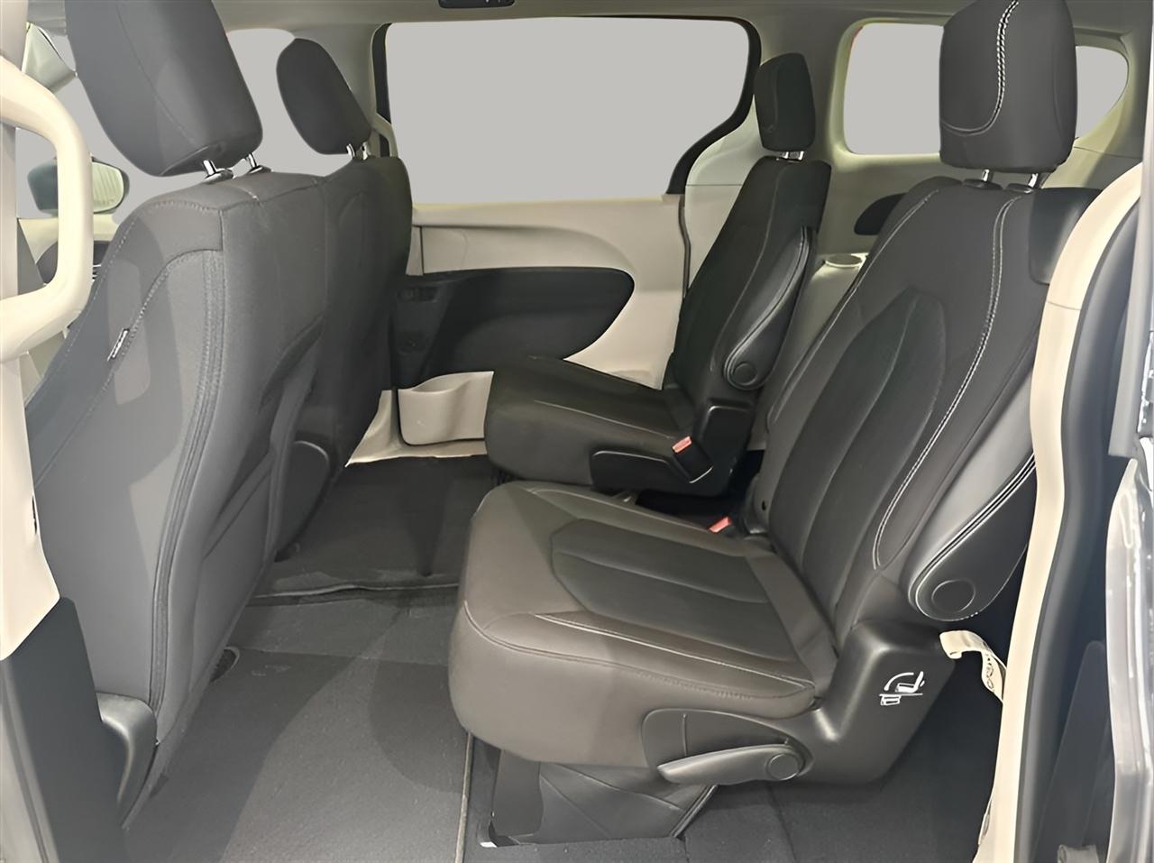 Chrysler Voyager LX 2023