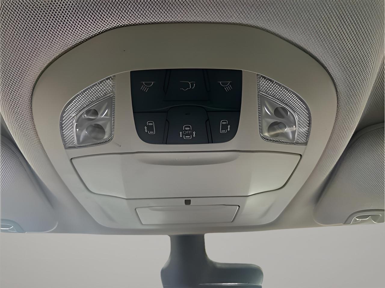 Chrysler Voyager LX 2023