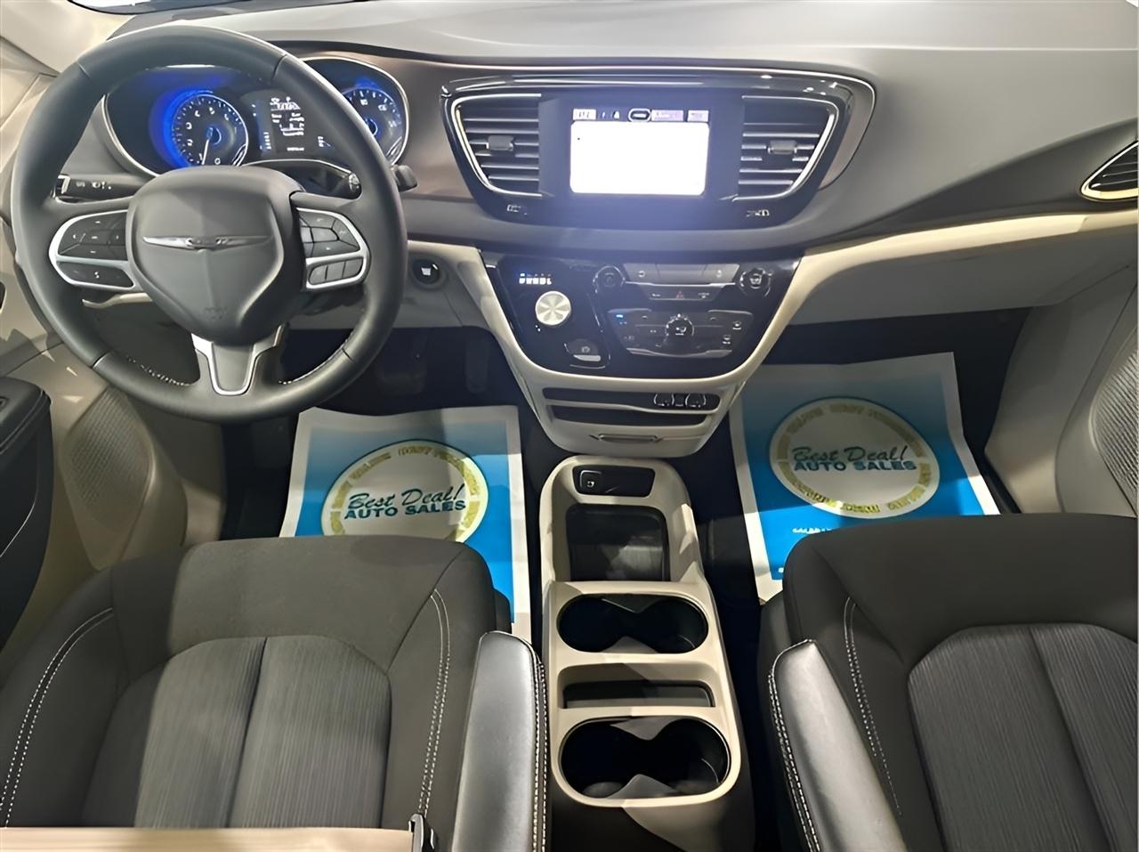 Chrysler Voyager LX 2023