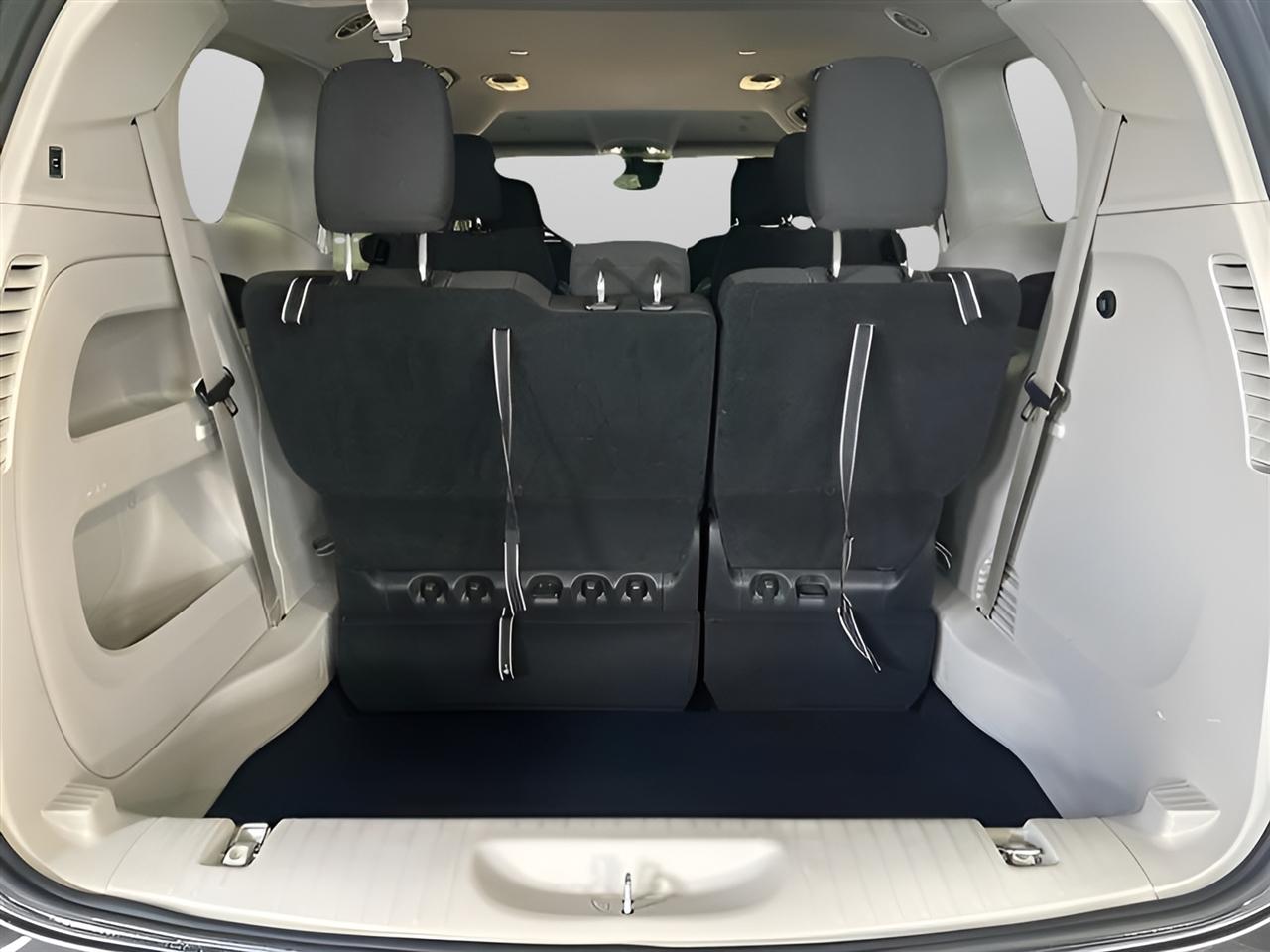 Chrysler Voyager LX 2023