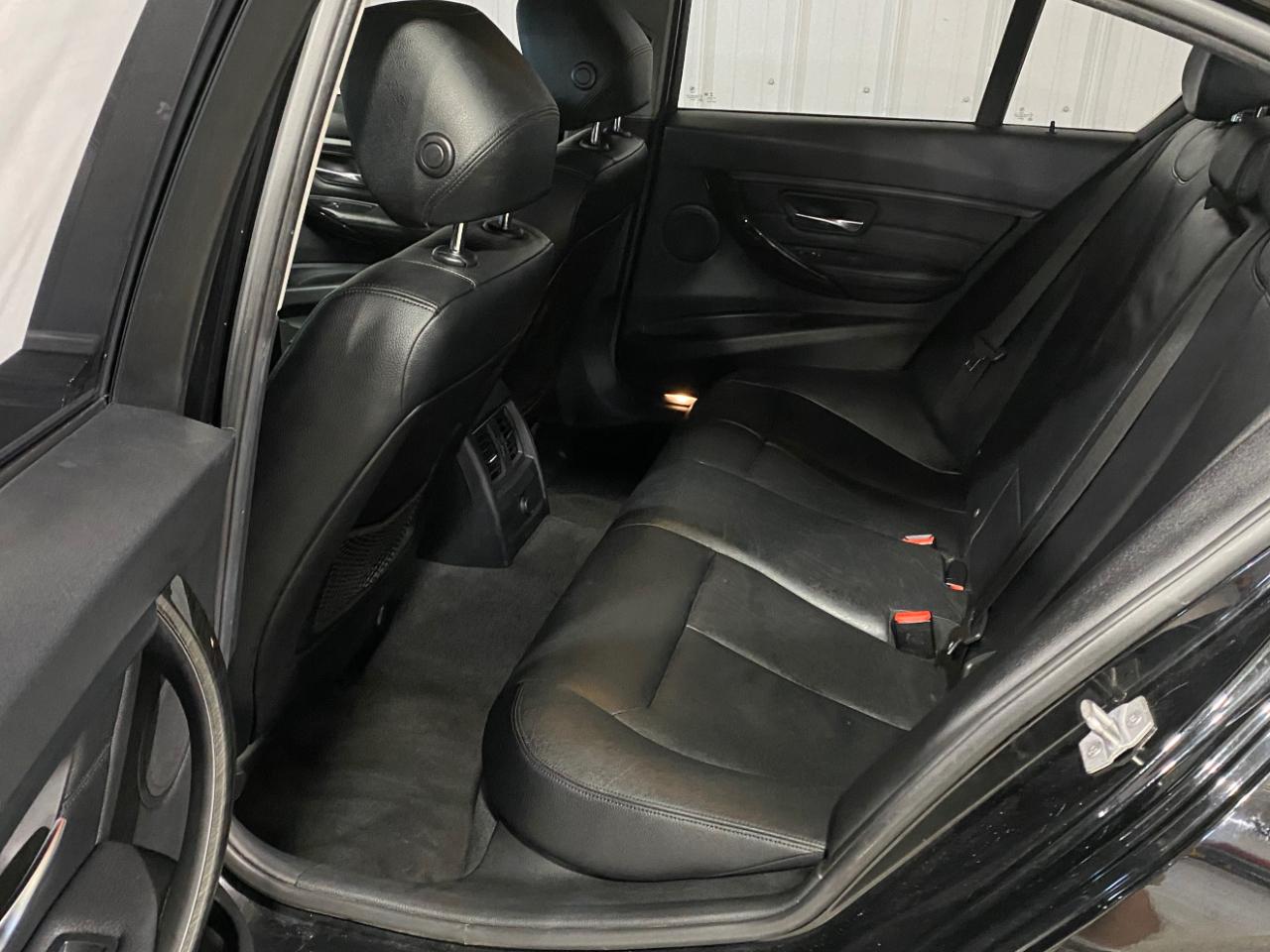 BMW 3-Series 320i xDrive Sedan 2018