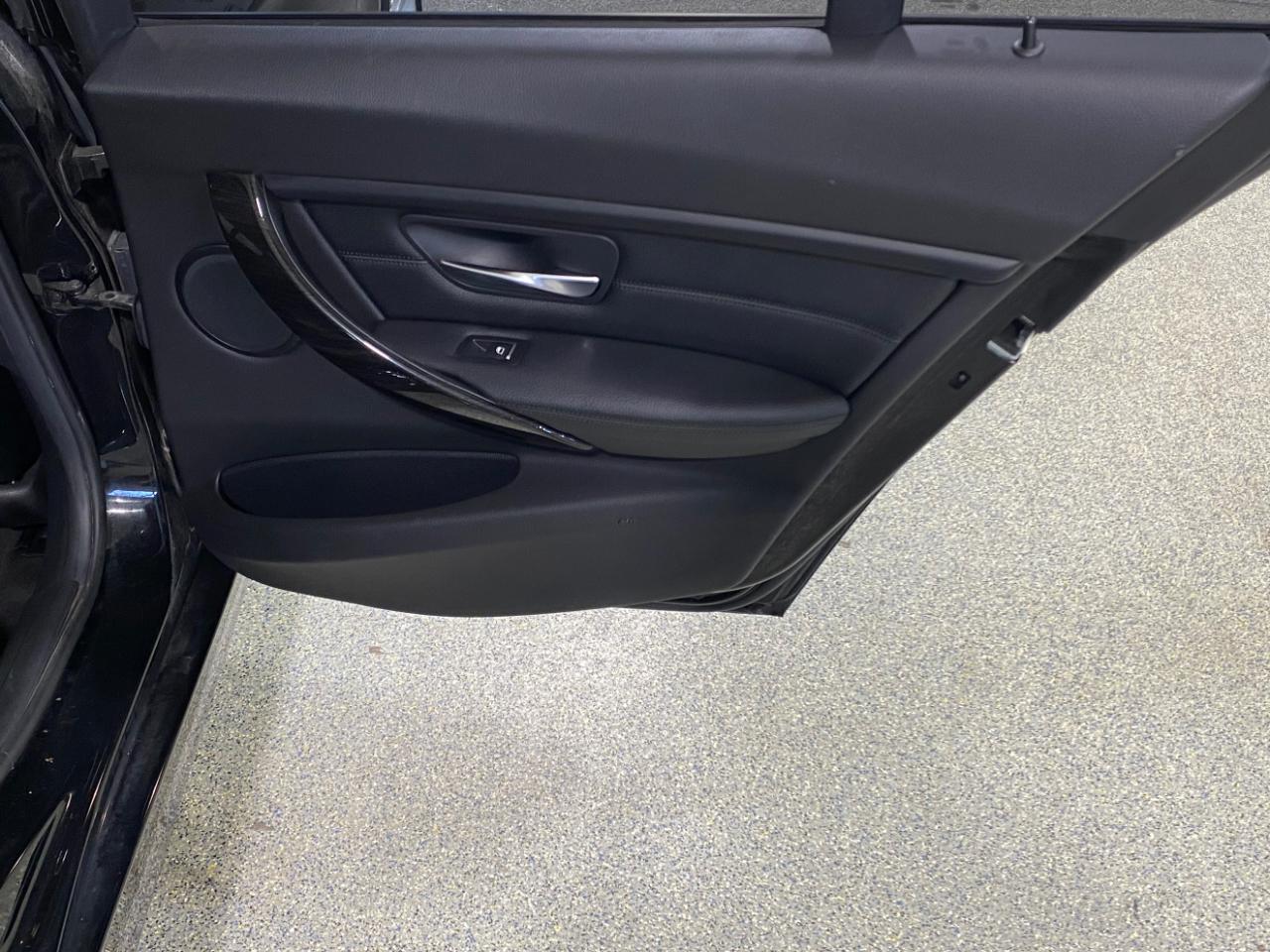 BMW 3-Series 320i xDrive Sedan 2018