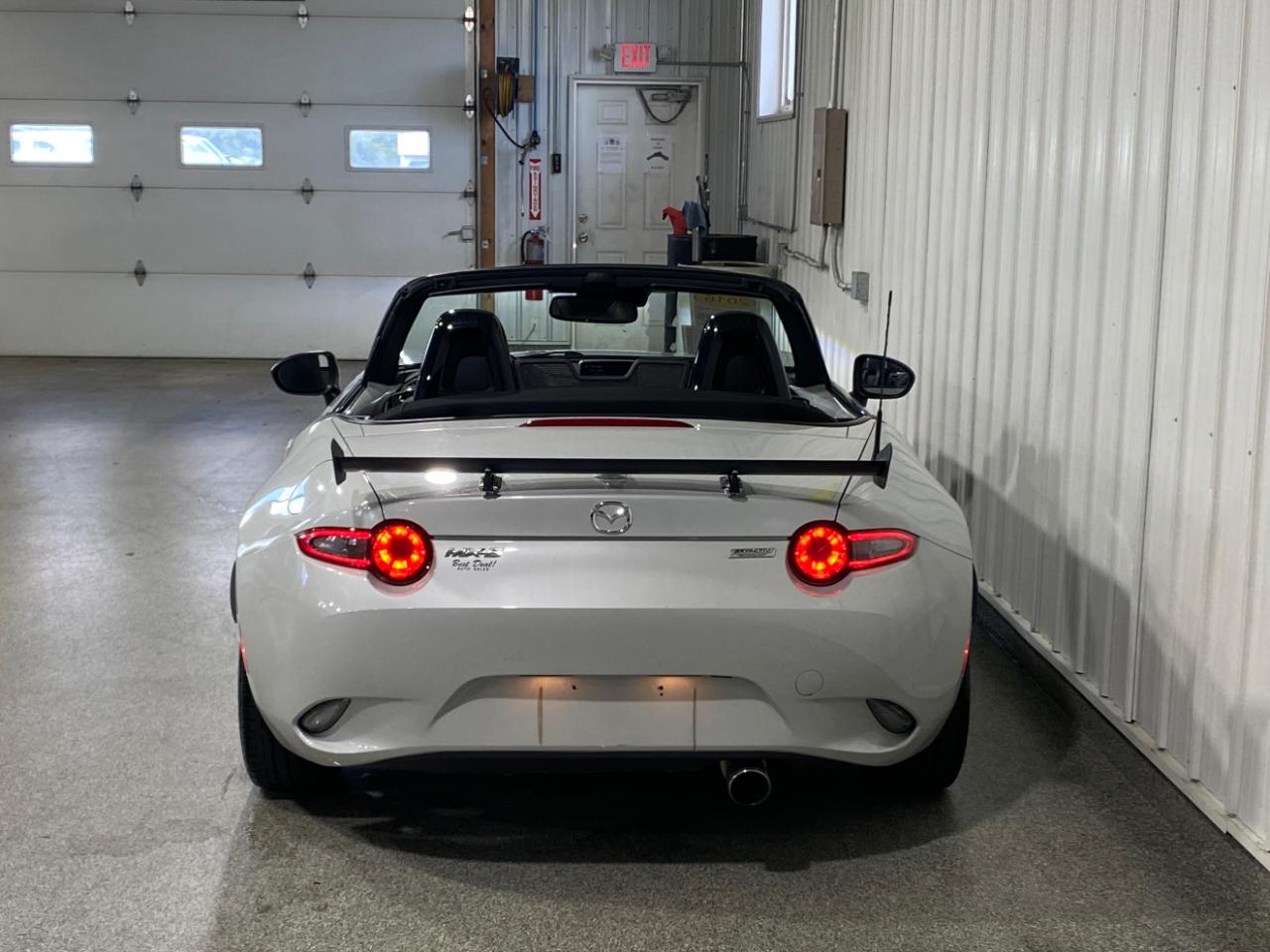 Mazda MX-5 Miata Grand Touring 6AT 2016