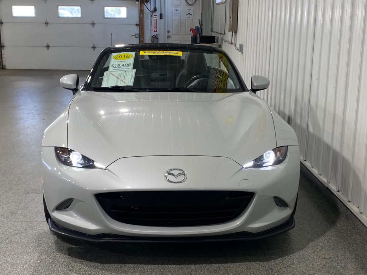 Mazda MX-5 Miata Grand Touring 6AT 2016