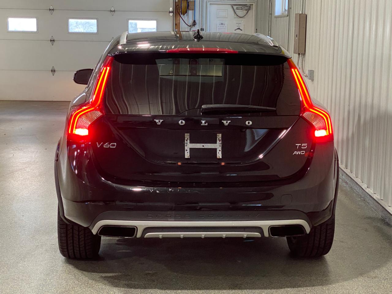 Volvo V60 Cross Country T5 2016