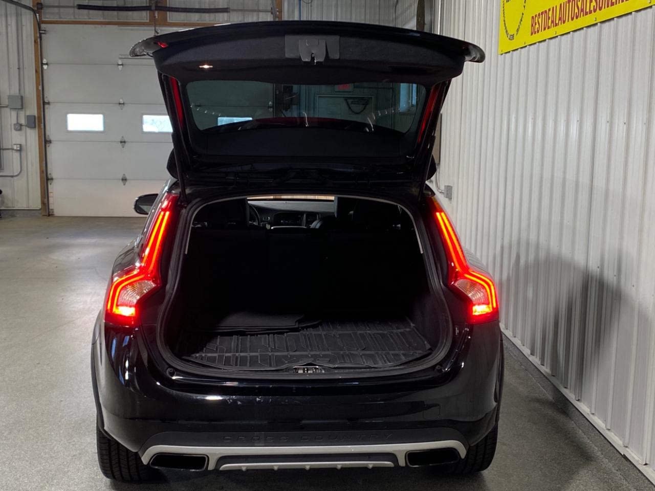 Volvo V60 Cross Country T5 2016