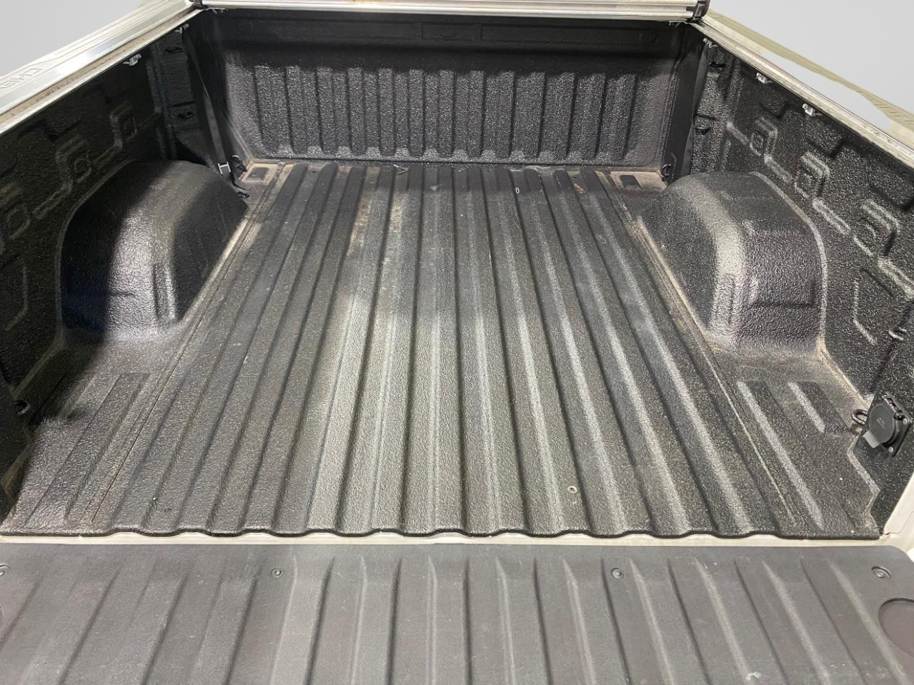 Chevrolet Silverado 1500 LTZ Crew Cab Long Box 4WD 2020