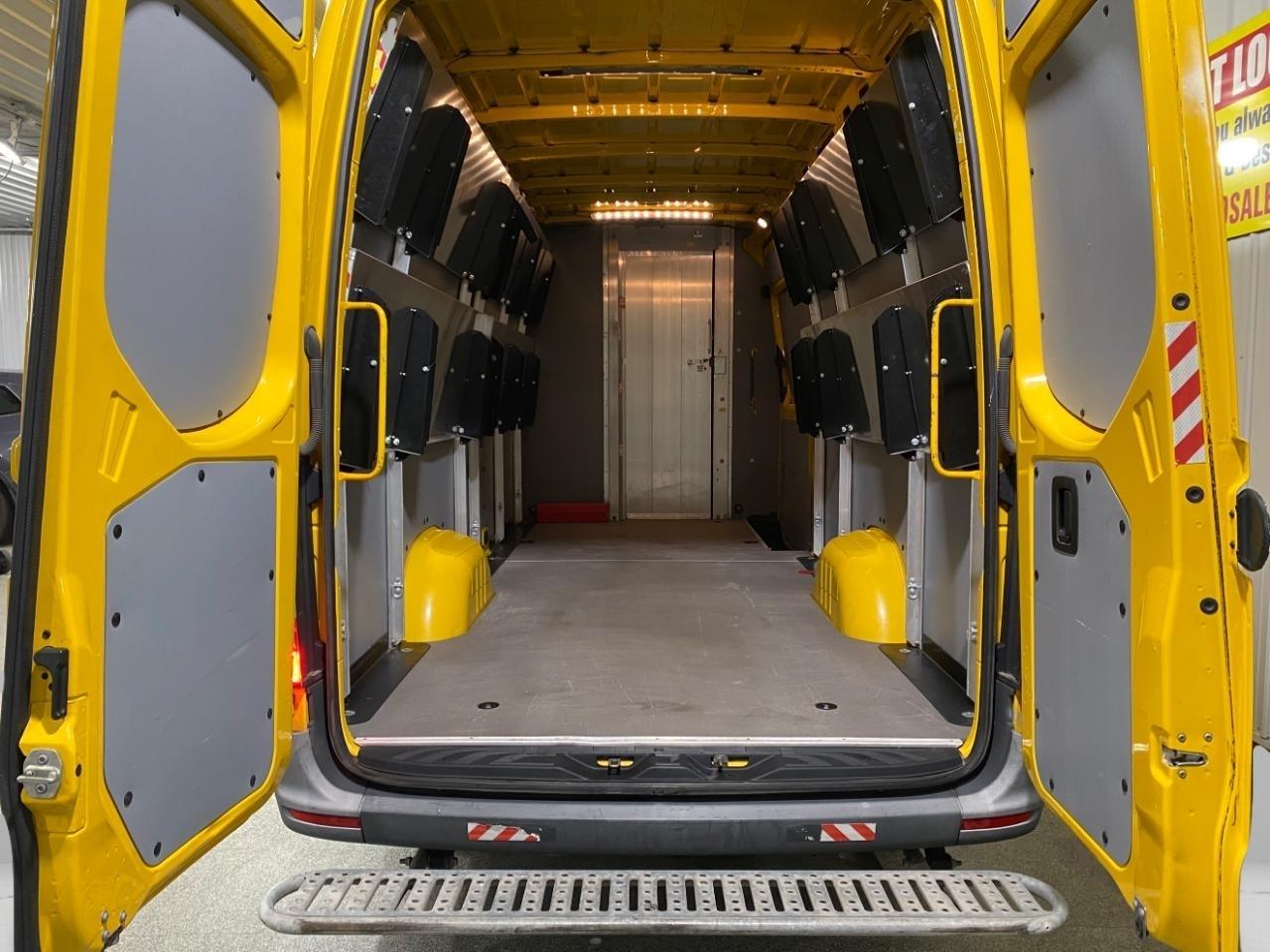 Mercedes-Benz Sprinter 2500 170-in. WB 2021