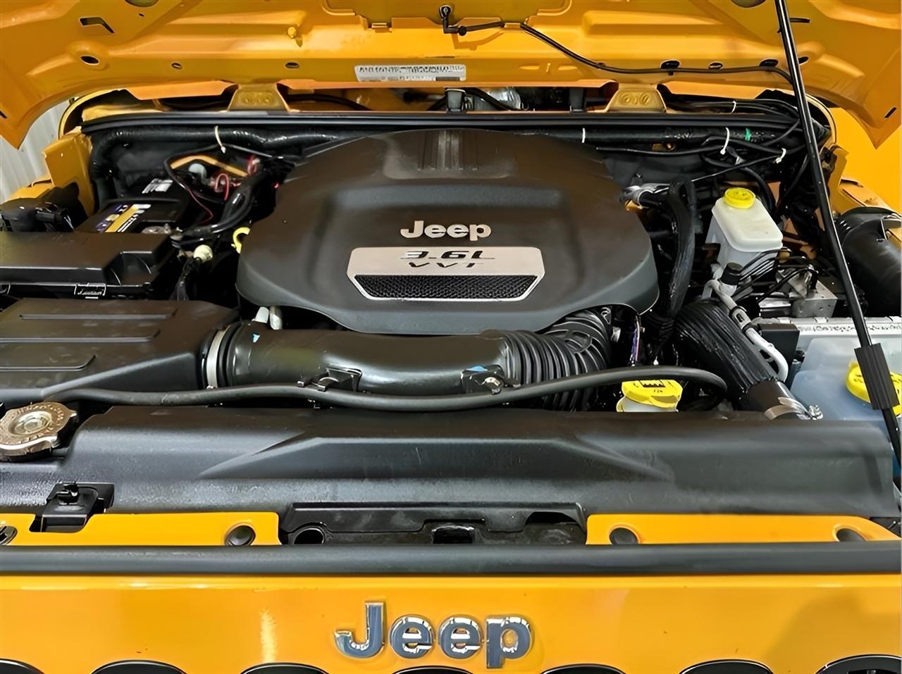 Jeep Wrangler Unlimited Sport 4WD 2012