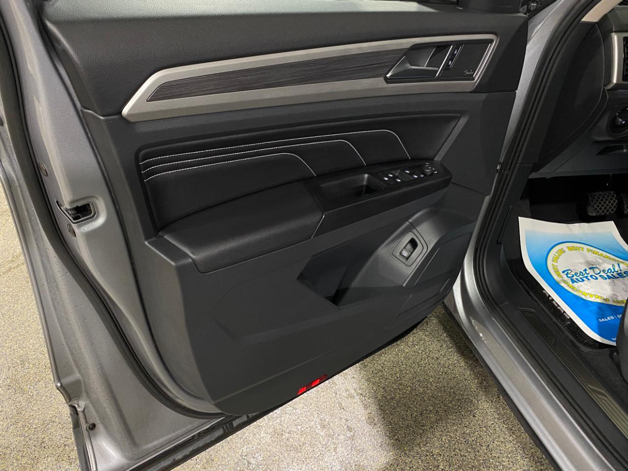 Volkswagen Atlas 3.6L V6 SEL 4MOTION 2021