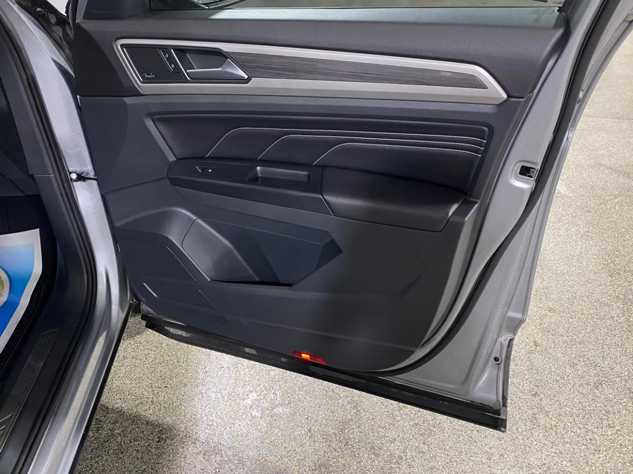 Volkswagen Atlas 3.6L V6 SEL 4MOTION 2021