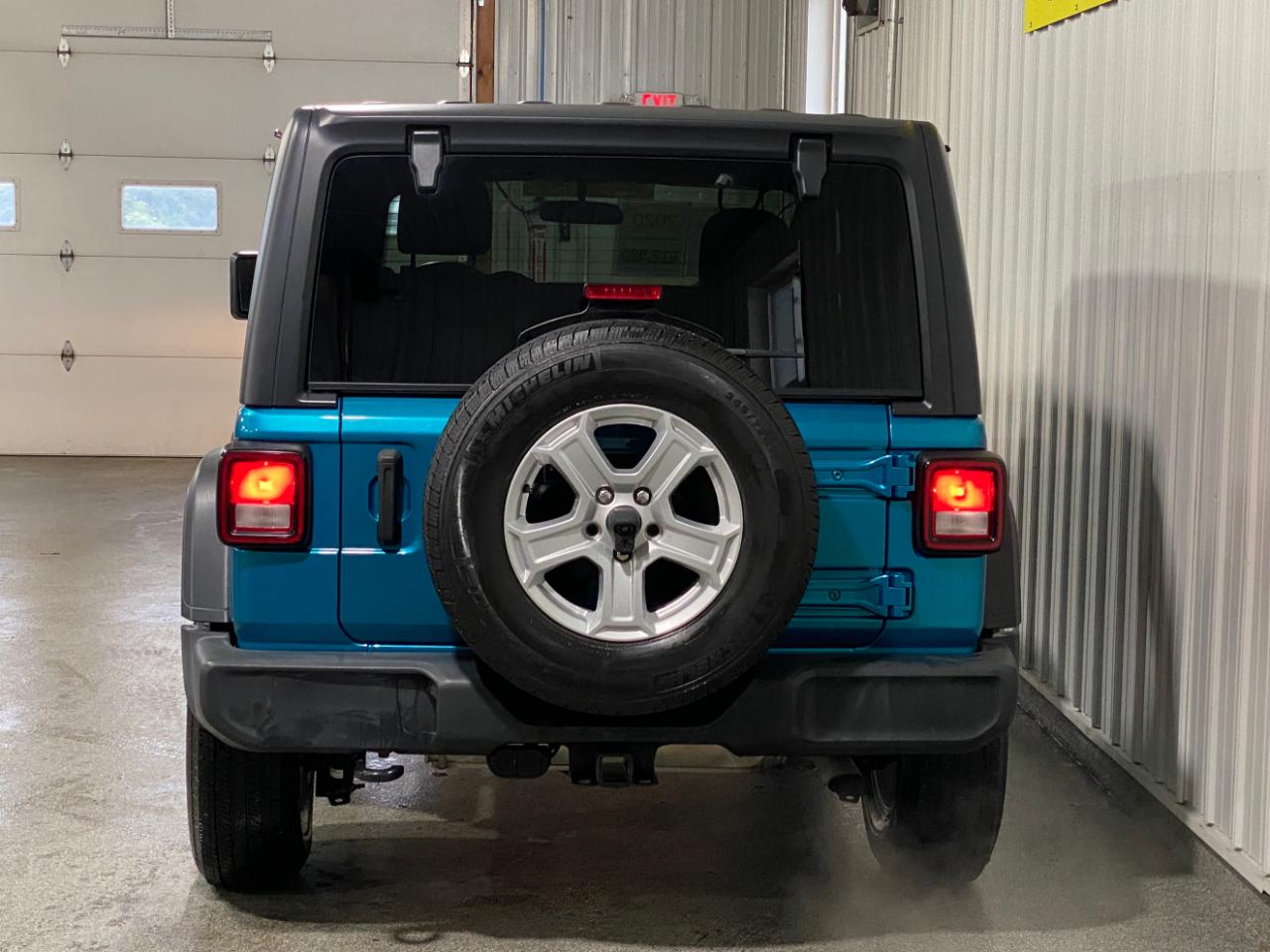 Jeep Wrangler Sport 4WD 2020