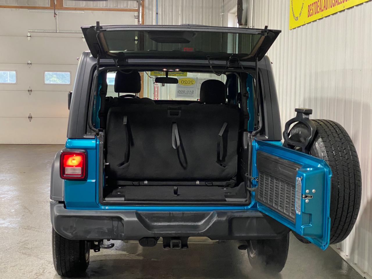 Jeep Wrangler Sport 4WD 2020