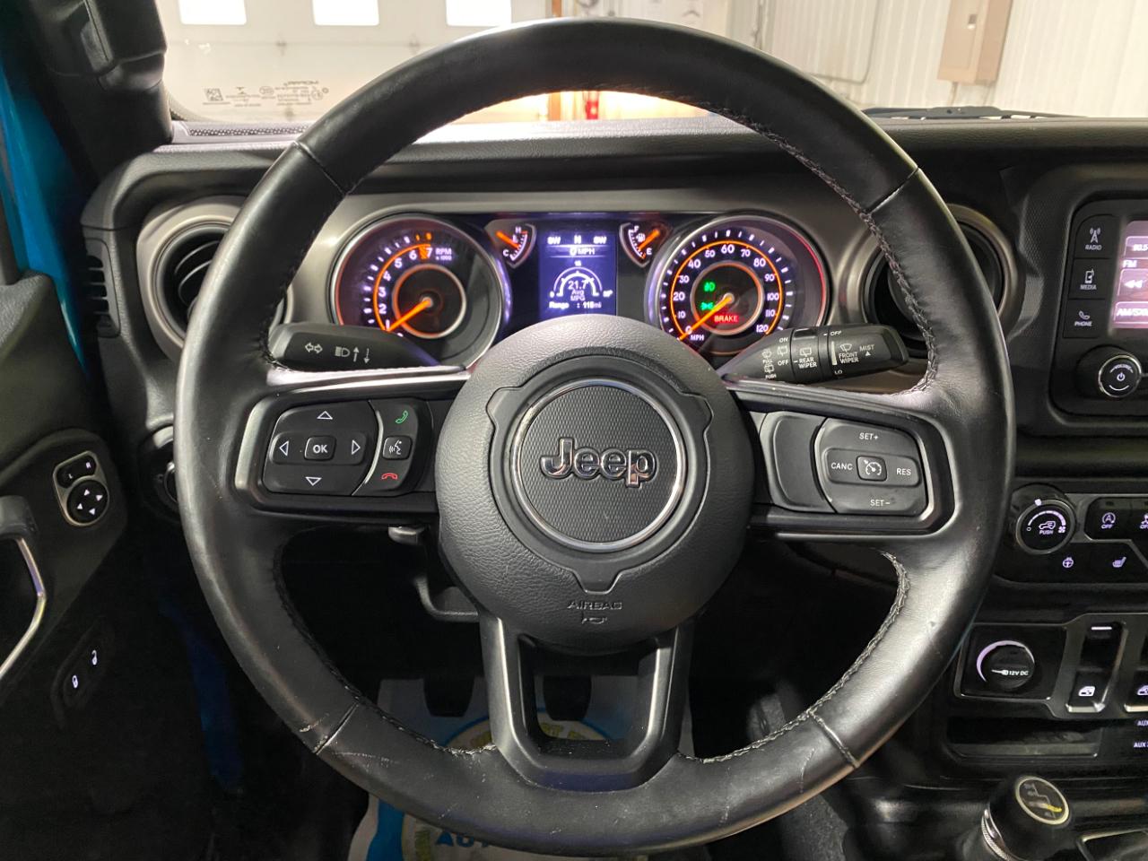 Jeep Wrangler Sport 4WD 2020