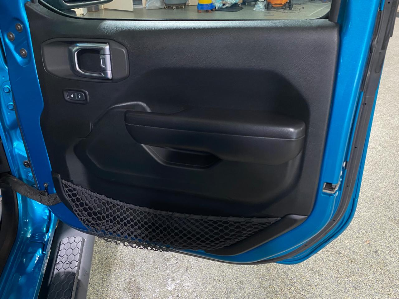 Jeep Wrangler Sport 4WD 2020