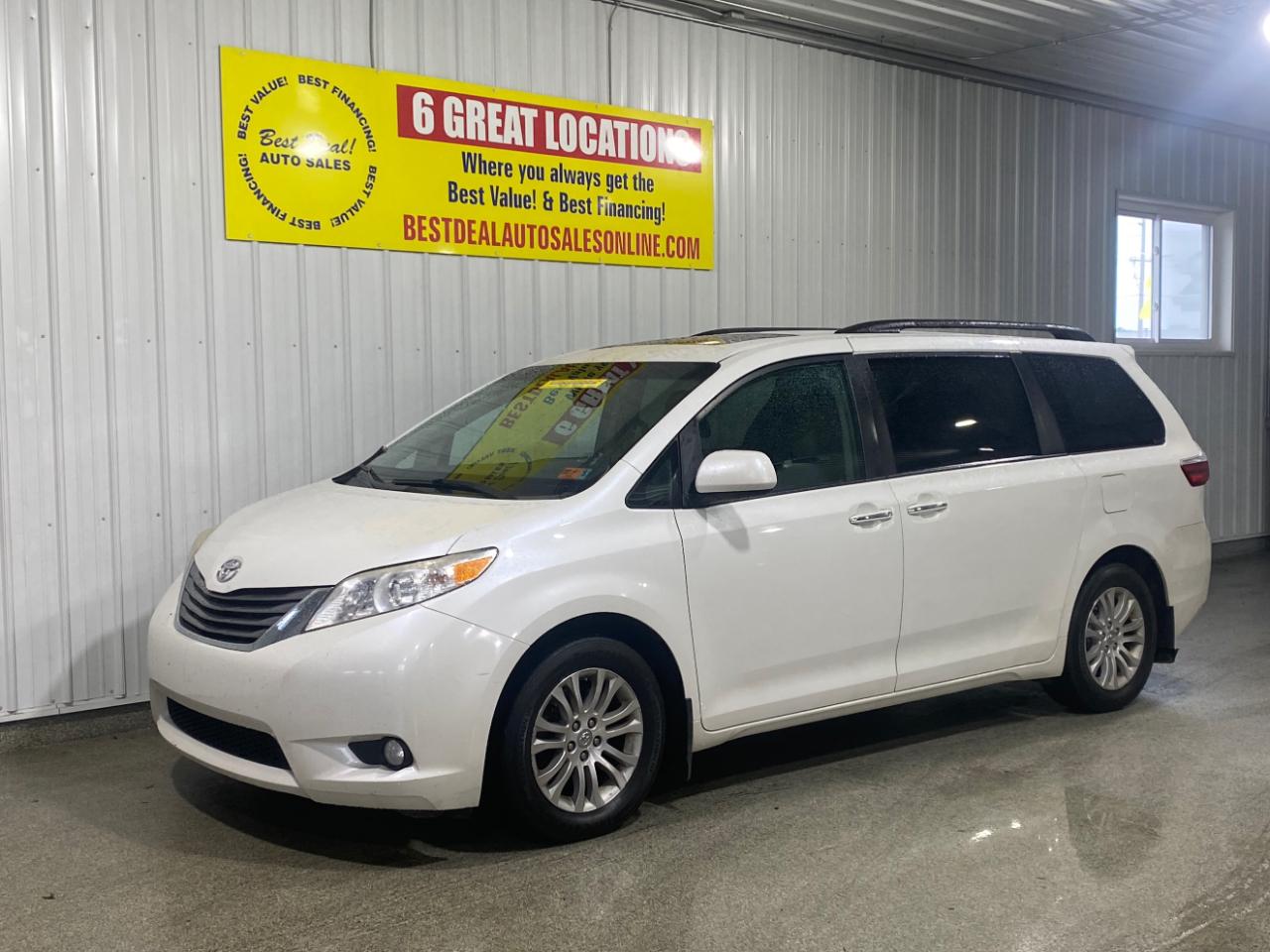 2017 Toyota Sienna Limited Premium 7-Passenger