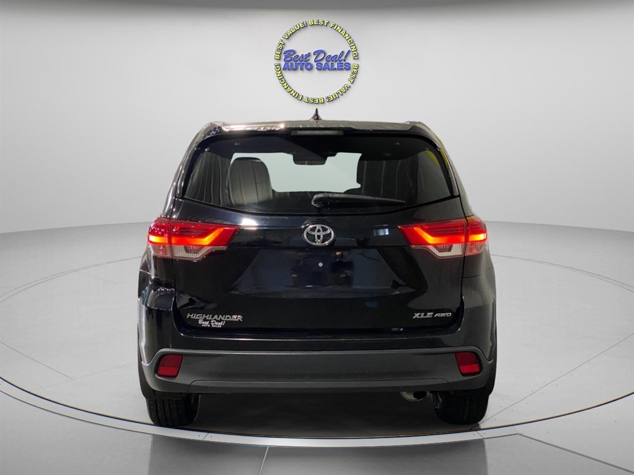 Toyota Highlander XLE AWD V6 2019
