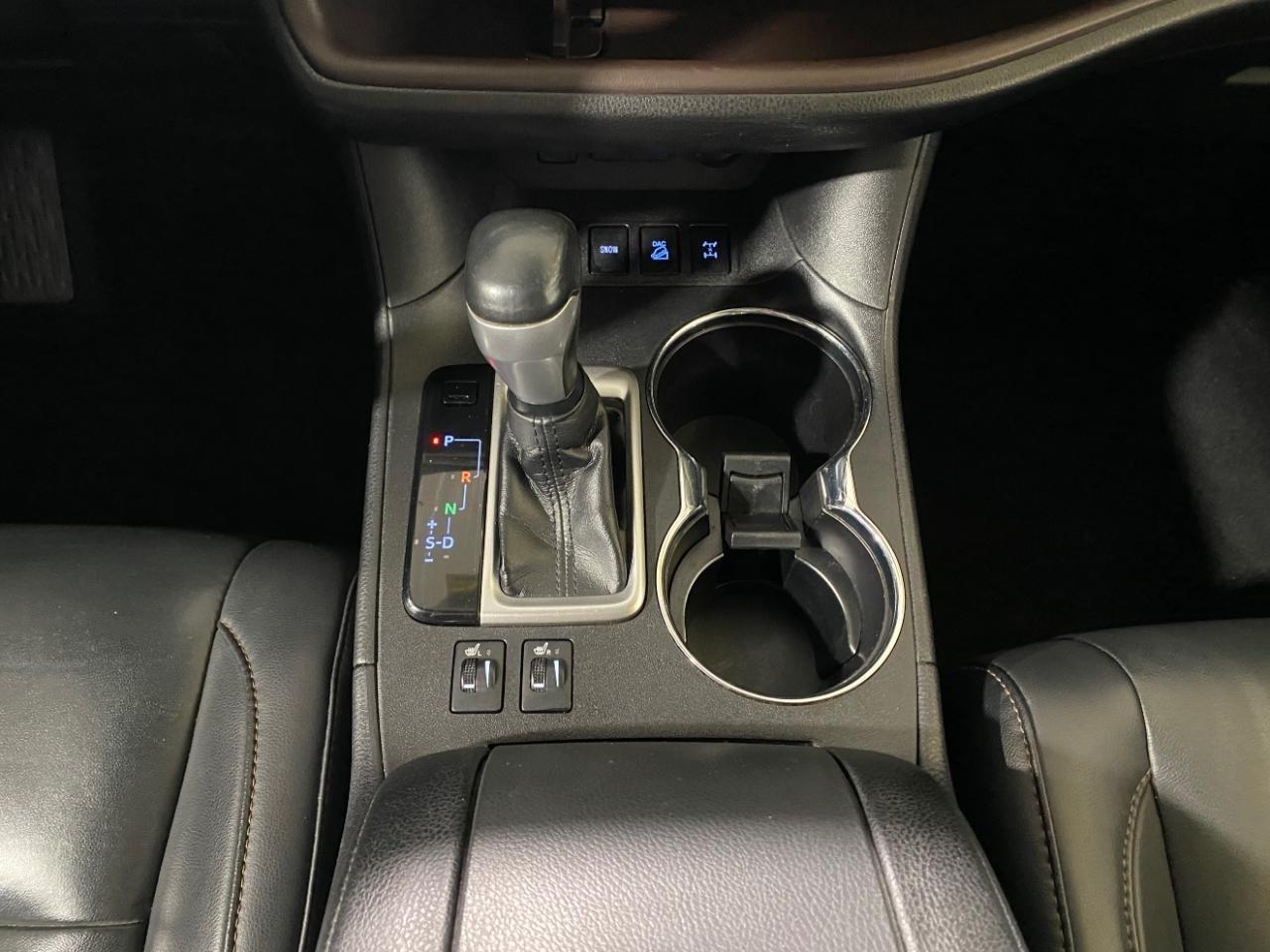 Toyota Highlander XLE AWD V6 2019